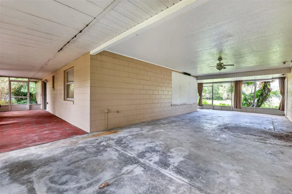37320 BEACH DR Umatilla, FL 32784