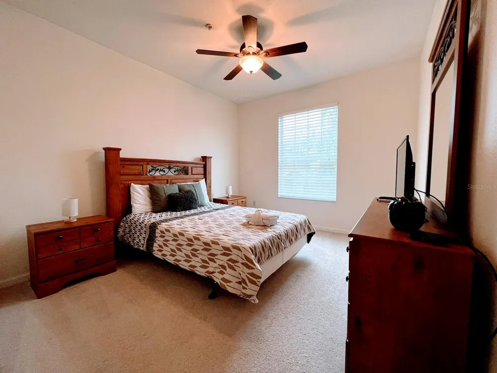 2302 SILVER PALM DRIVE #301 Kissimmee, FL 34747