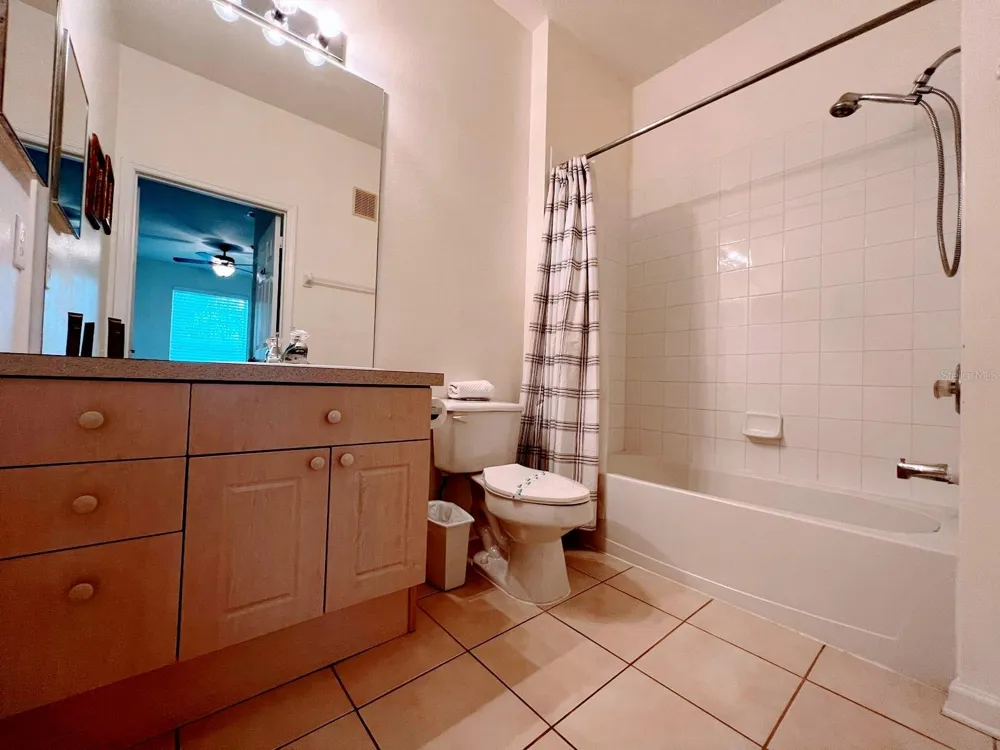 2302 SILVER PALM DRIVE #301 Kissimmee, FL 34747