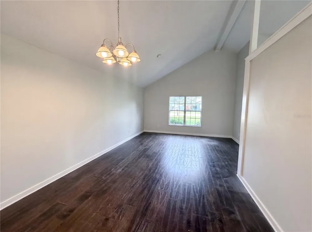 880 FRUITLAND DRIVE Deltona, FL 32725