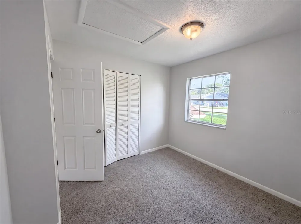 880 FRUITLAND DRIVE Deltona, FL 32725