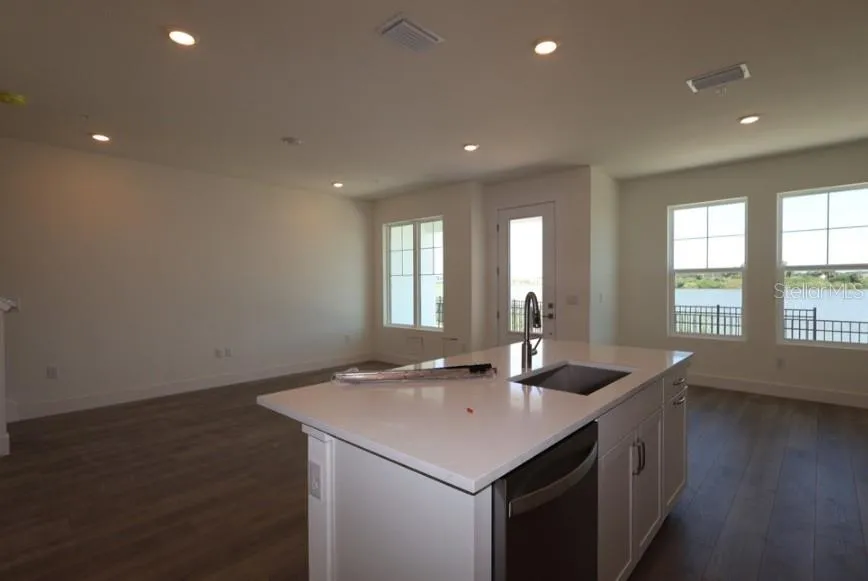 7203 TIDELAND LANE Sarasota, FL 34240