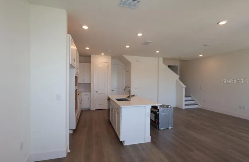 7203 TIDELAND LANE Sarasota, FL 34240