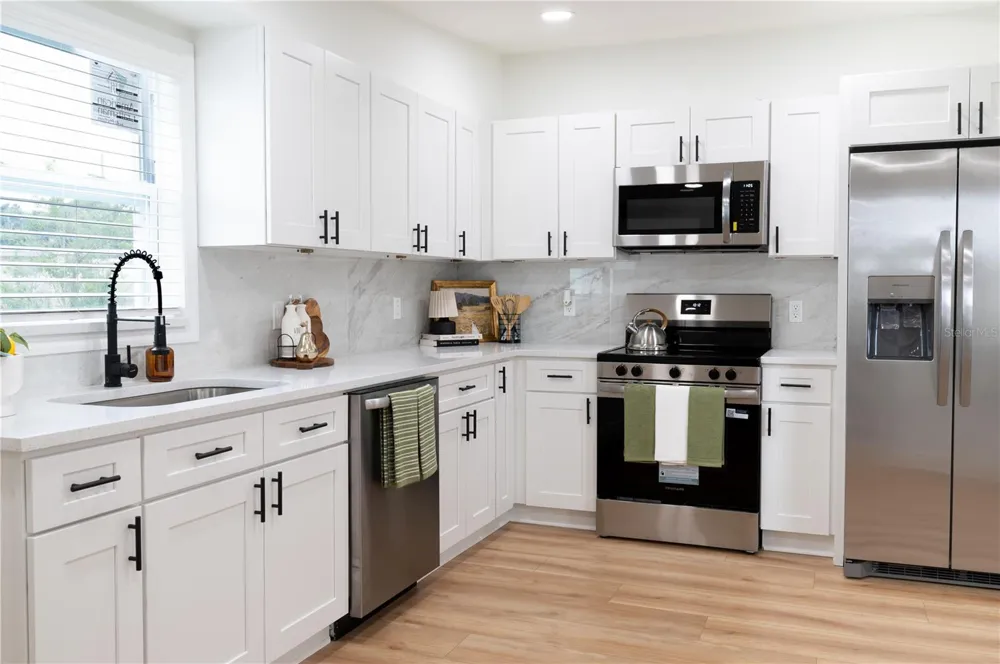 1503 LANCELOT LOOP Tampa, FL 33619