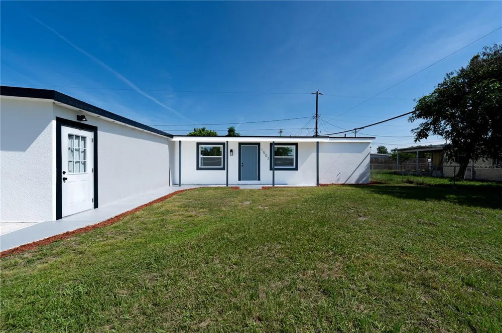 1503 LANCELOT LOOP Tampa, FL 33619