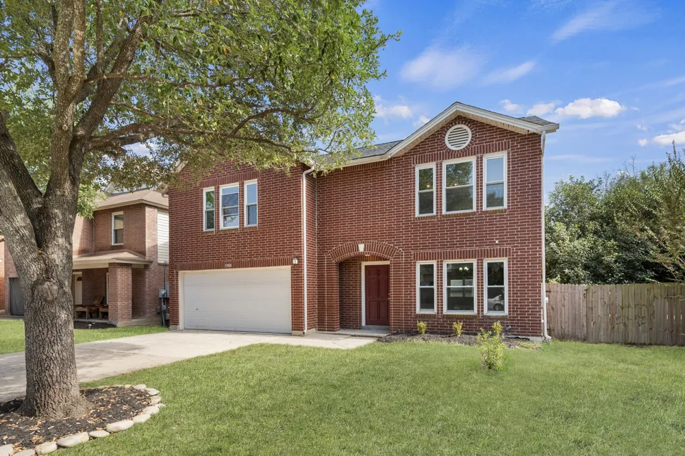 1908 Carriage Club Drive Cedar Park, TX 78613