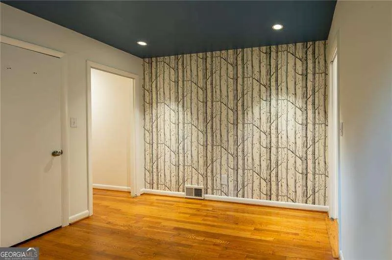 1170 N Druid Woods CT Decatur, GA 30033