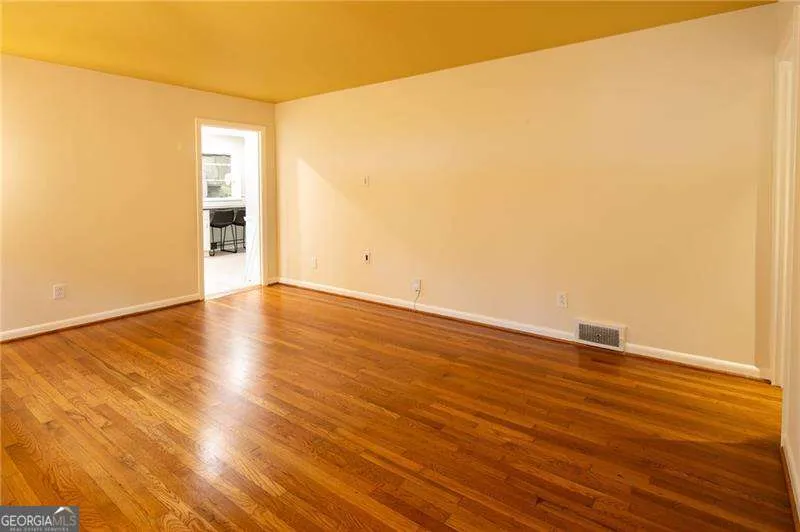 1170 N Druid Woods CT Decatur, GA 30033