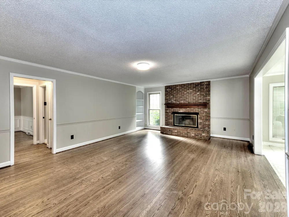 1401 Heatherloch Drive Gastonia, NC 28054