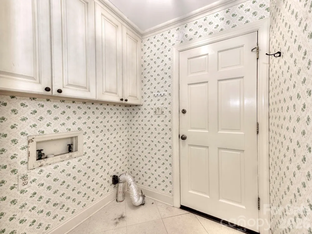 1401 Heatherloch Drive Gastonia, NC 28054