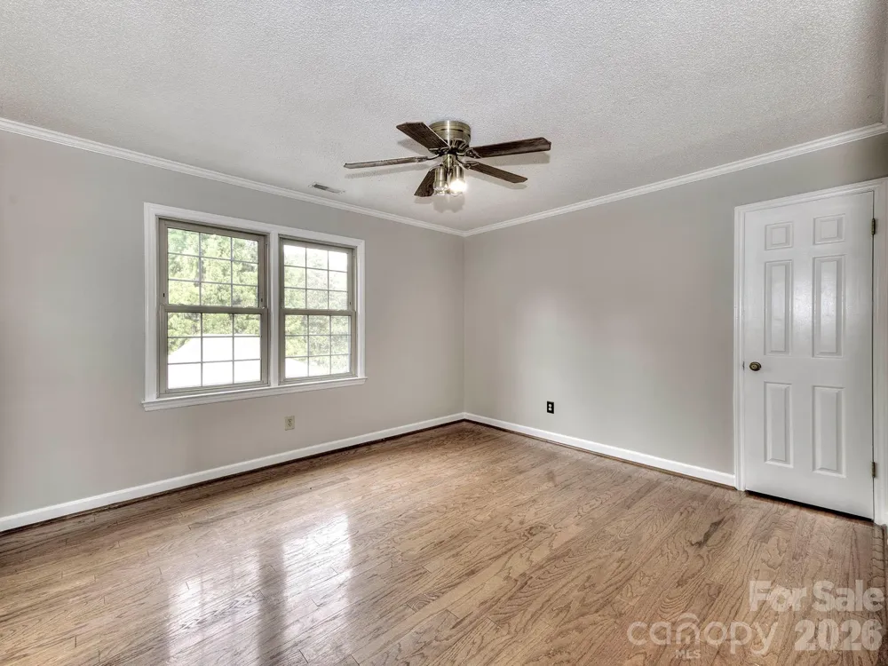 1401 Heatherloch Drive Gastonia, NC 28054