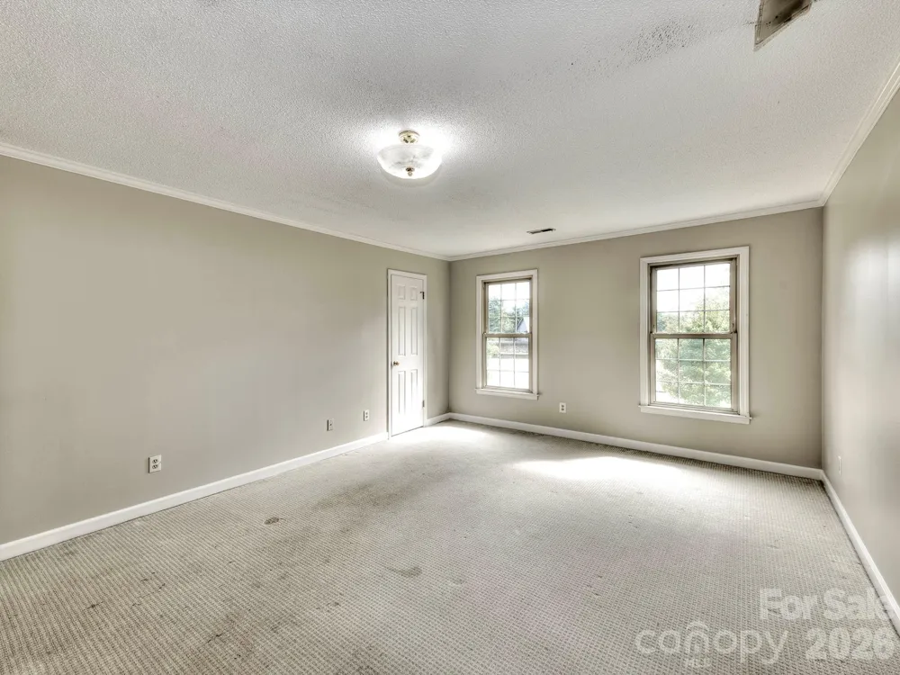 1401 Heatherloch Drive Gastonia, NC 28054