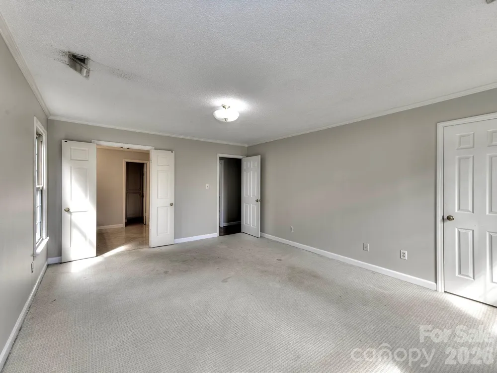 1401 Heatherloch Drive Gastonia, NC 28054