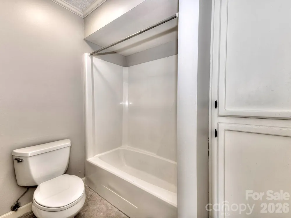 1401 Heatherloch Drive Gastonia, NC 28054