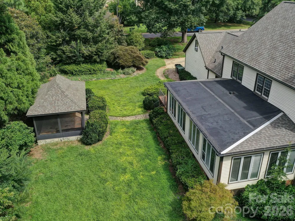 1401 Heatherloch Drive Gastonia, NC 28054