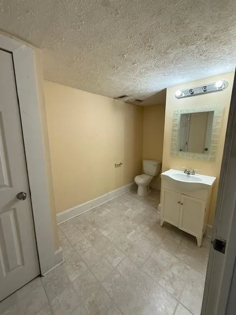 709 College Street Calhoun, GA 30701
