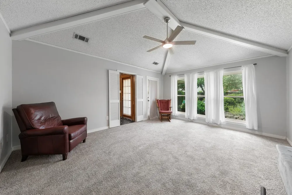 221 Manor Way Sunnyvale, TX 75182
