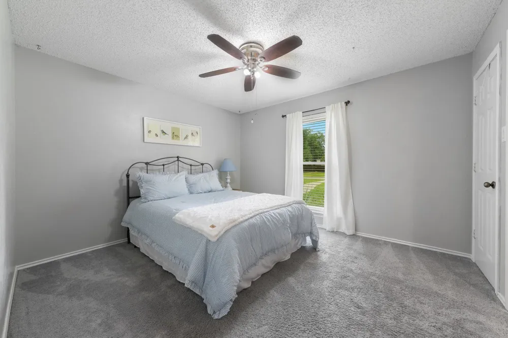 221 Manor Way Sunnyvale, TX 75182
