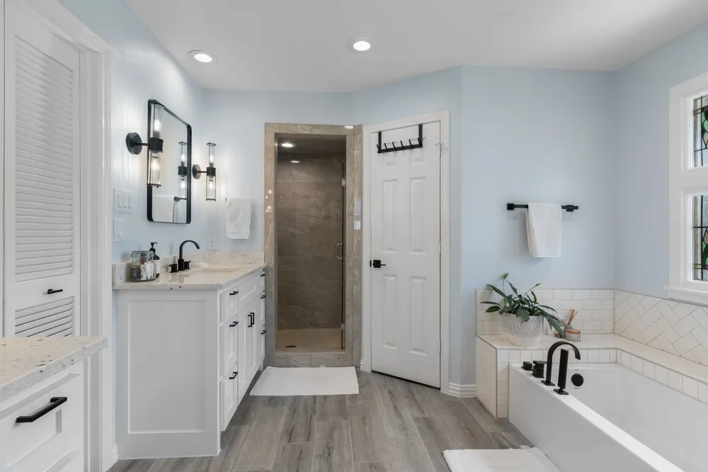 221 Manor Way Sunnyvale, TX 75182