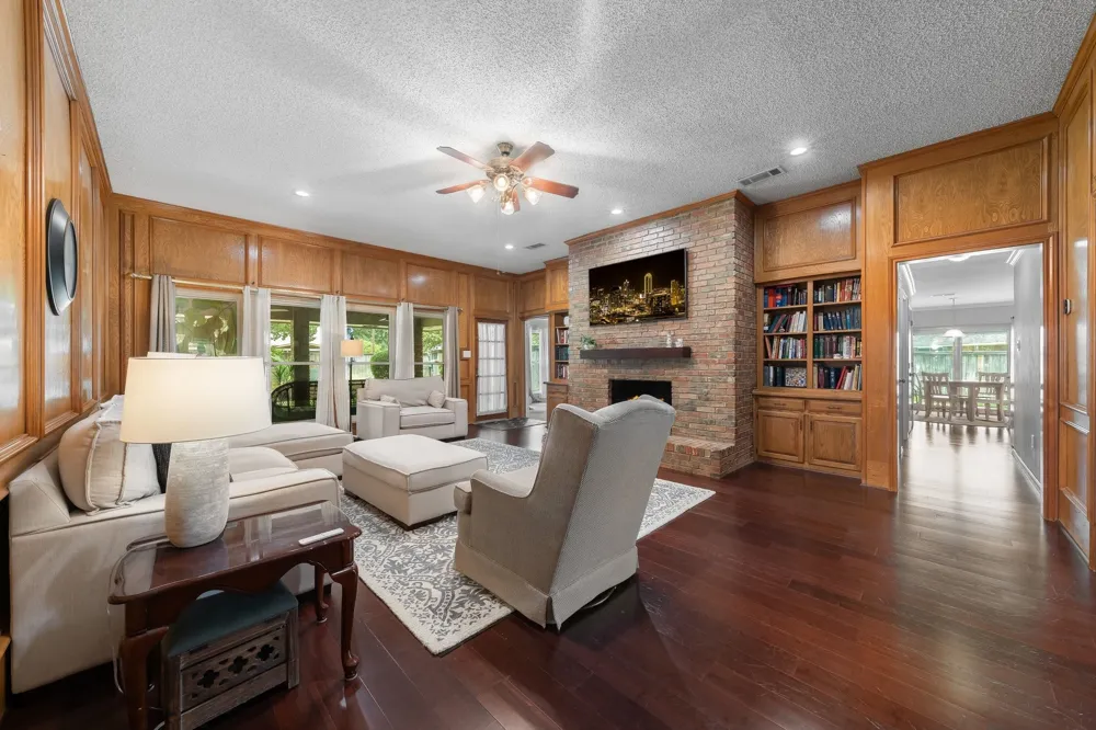 221 Manor Way Sunnyvale, TX 75182