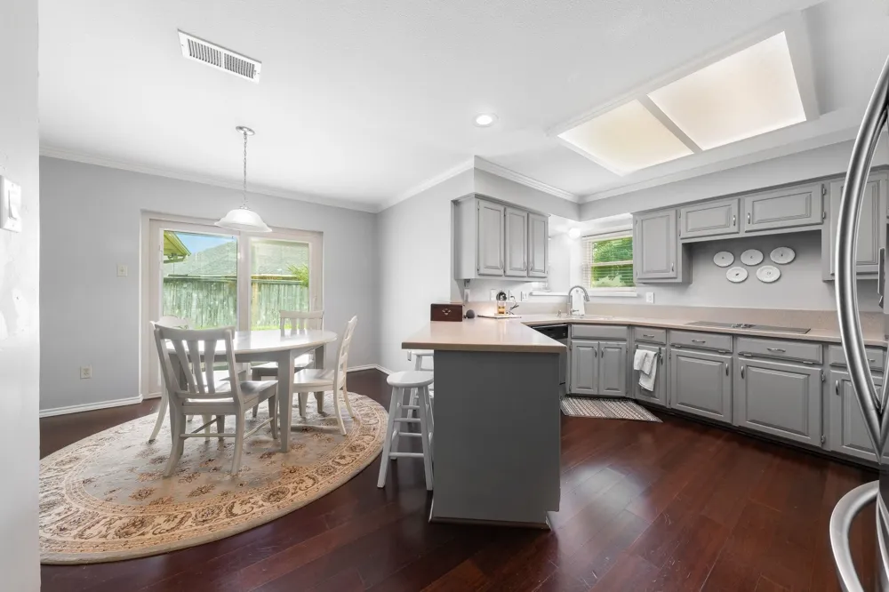 221 Manor Way Sunnyvale, TX 75182