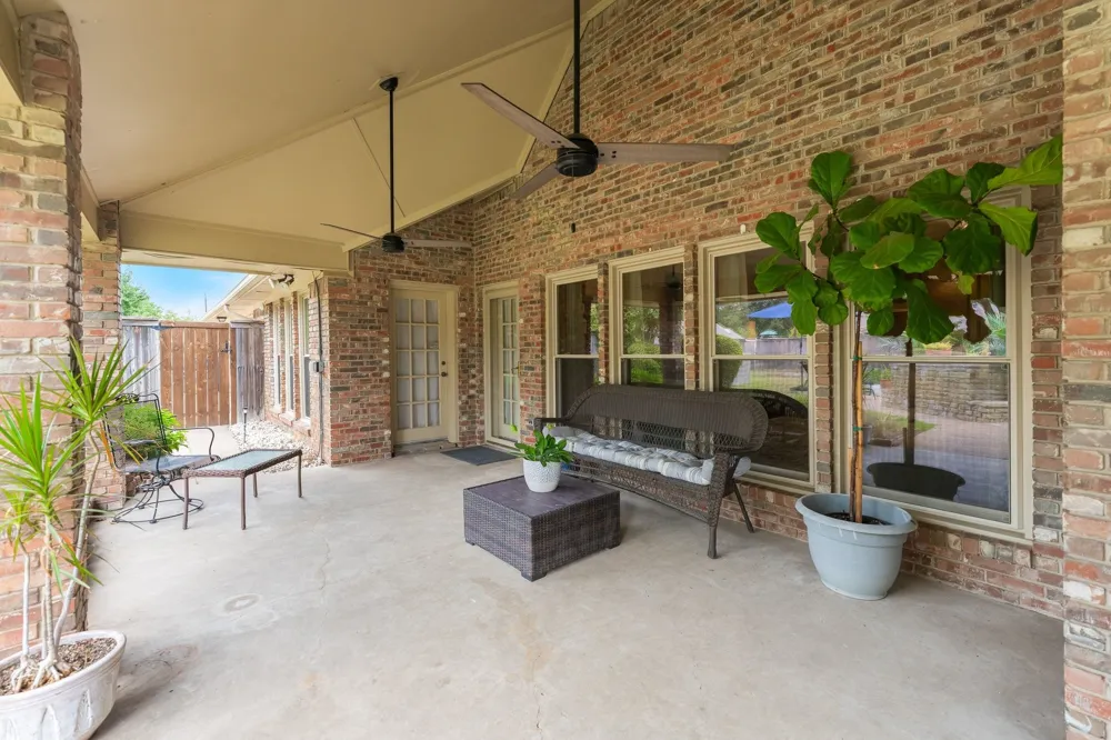 221 Manor Way Sunnyvale, TX 75182