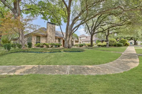 1713 Alameda Court
