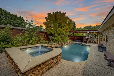 1713 Alameda Court