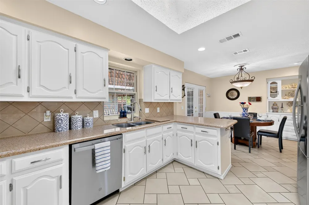 1713 Alameda Court Plano, TX 75074
