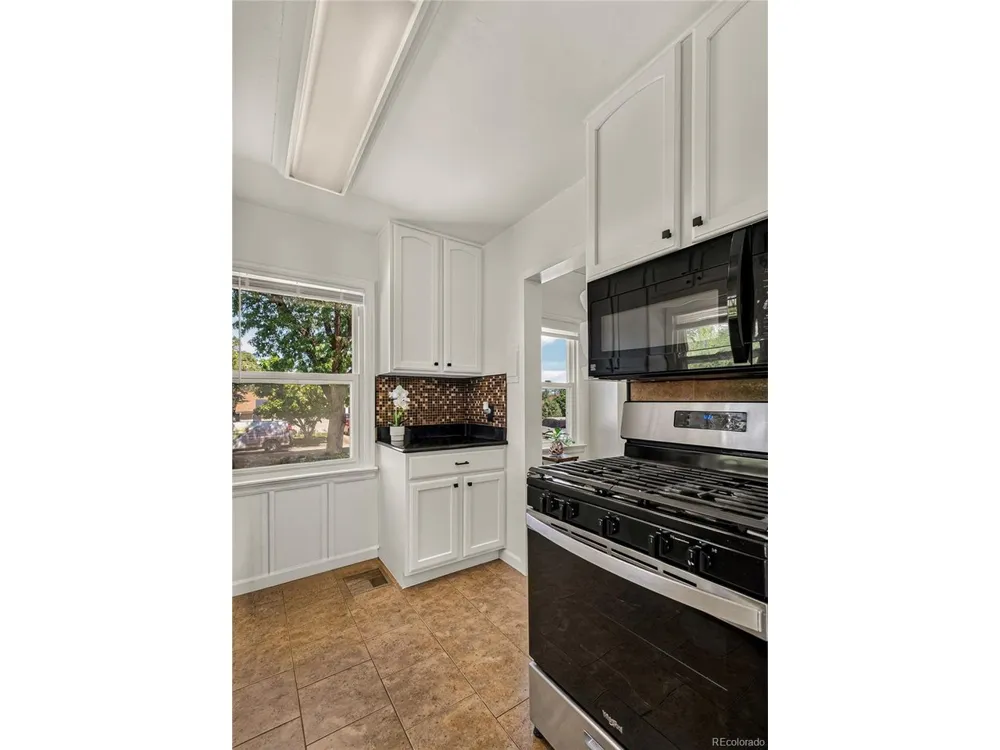 2836 W Irvington Place Denver, CO 80219