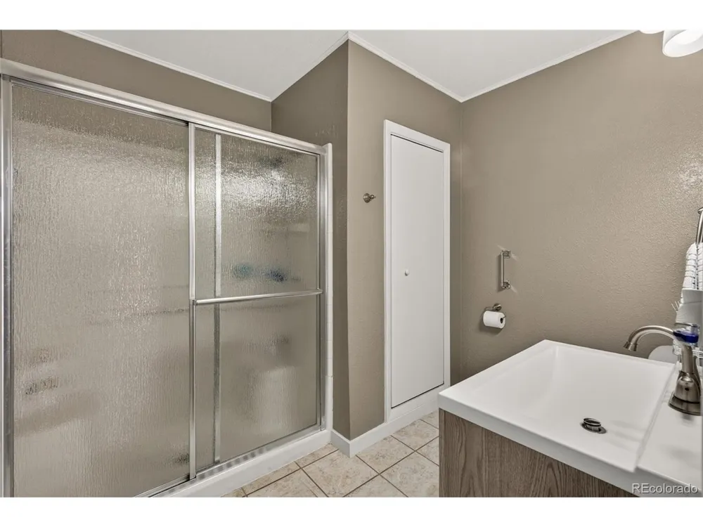 2836 W Irvington Place Denver, CO 80219