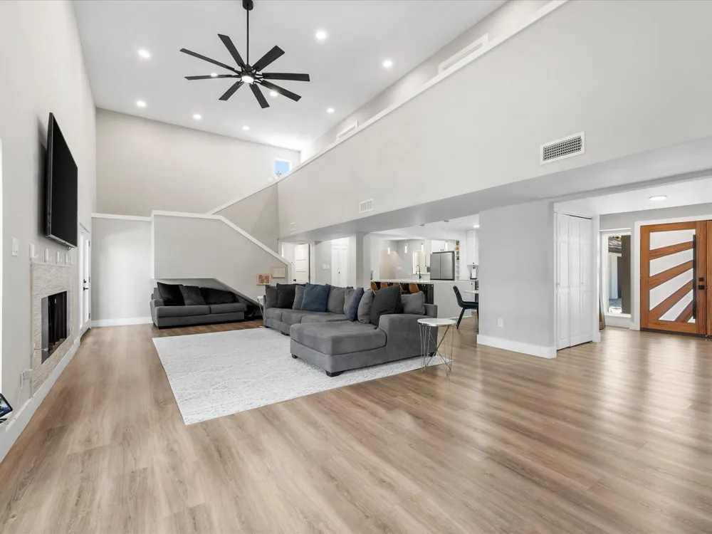 8202 Argentina Street Jersey Village, TX 77040