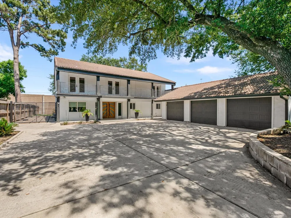 8202 Argentina Street Jersey Village, TX 77040