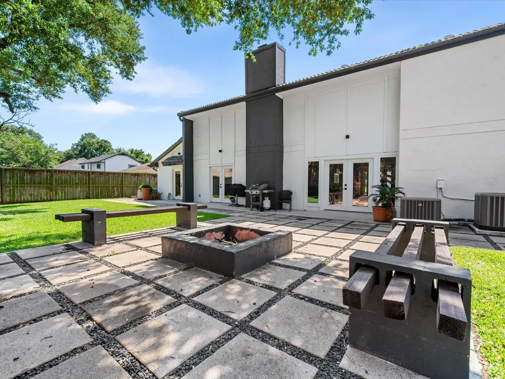 8202 Argentina Street Jersey Village, TX 77040