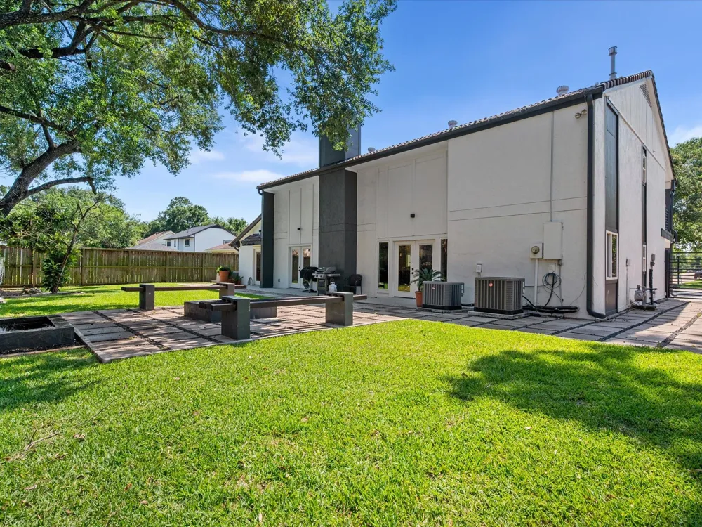 8202 Argentina Street Jersey Village, TX 77040