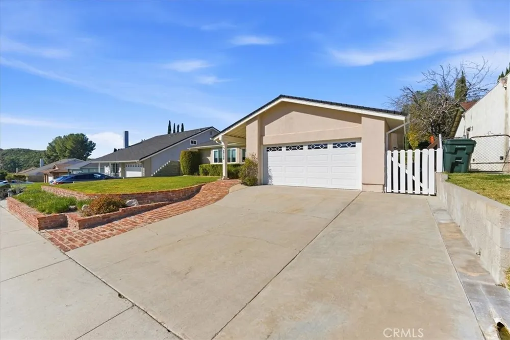 29159 Lotusgarden Drive Canyon Country, CA 91387