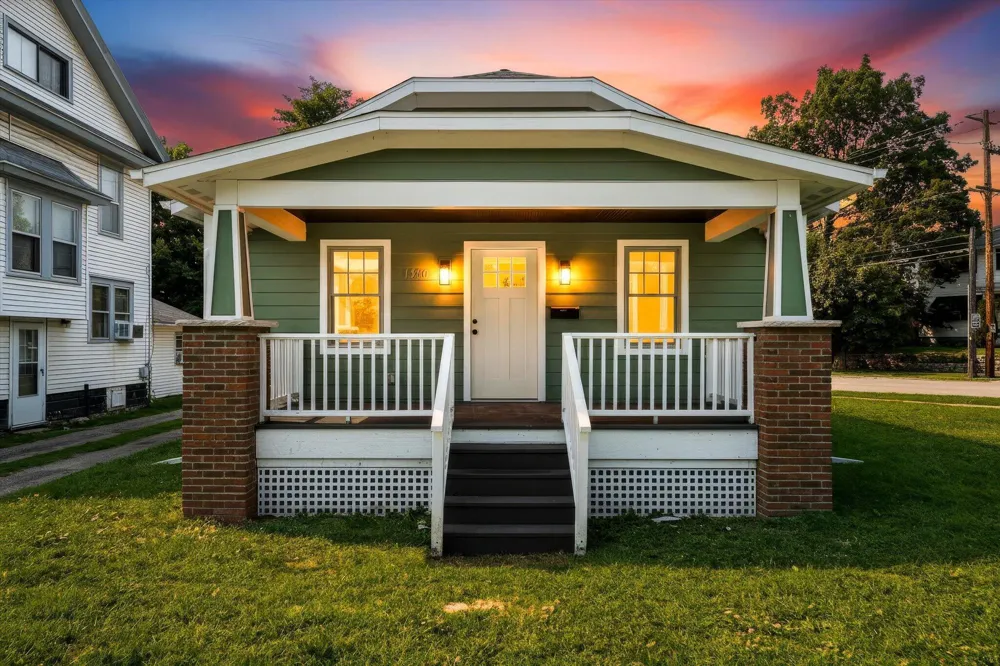 1959 Plainfield Avenue NE Grand Rapids, MI 49505