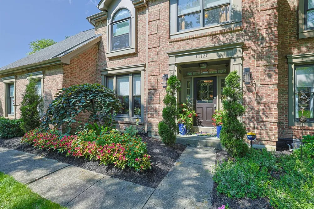 11127 Huntwicke Place Cincinnati, OH 45241