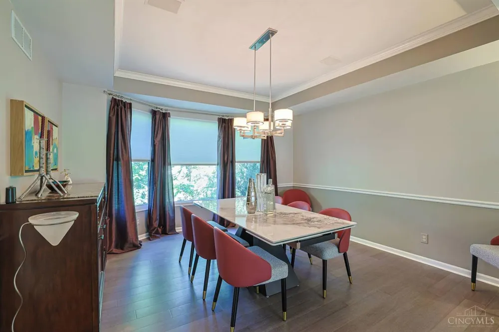 11127 Huntwicke Place Cincinnati, OH 45241