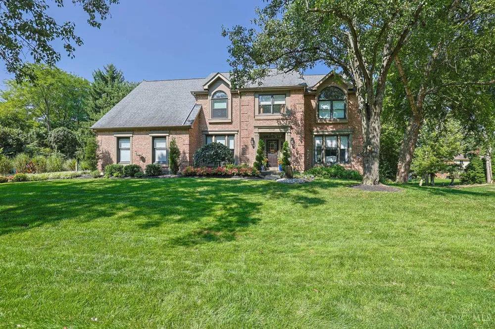 11127 Huntwicke Place Cincinnati, OH 45241