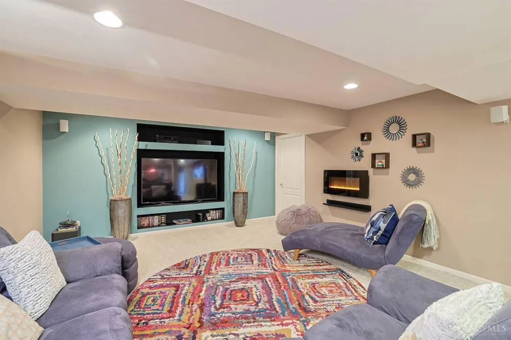 11127 Huntwicke Place Cincinnati, OH 45241