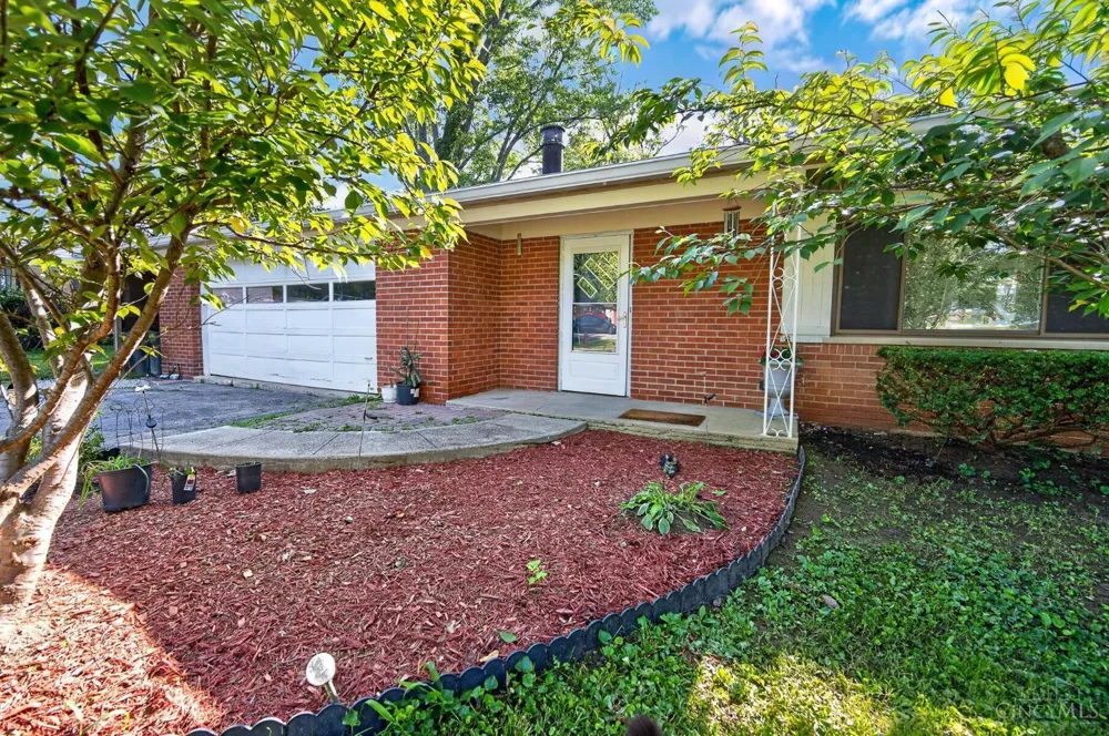 5534 Betty Lane Miami, OH 45150
