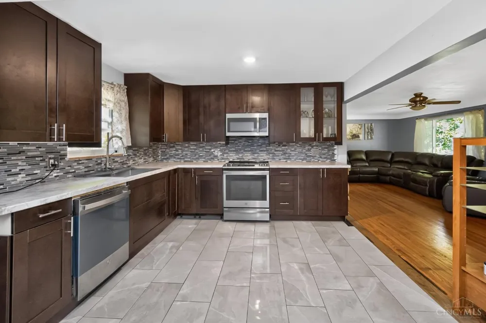 5534 Betty Lane Miami, OH 45150