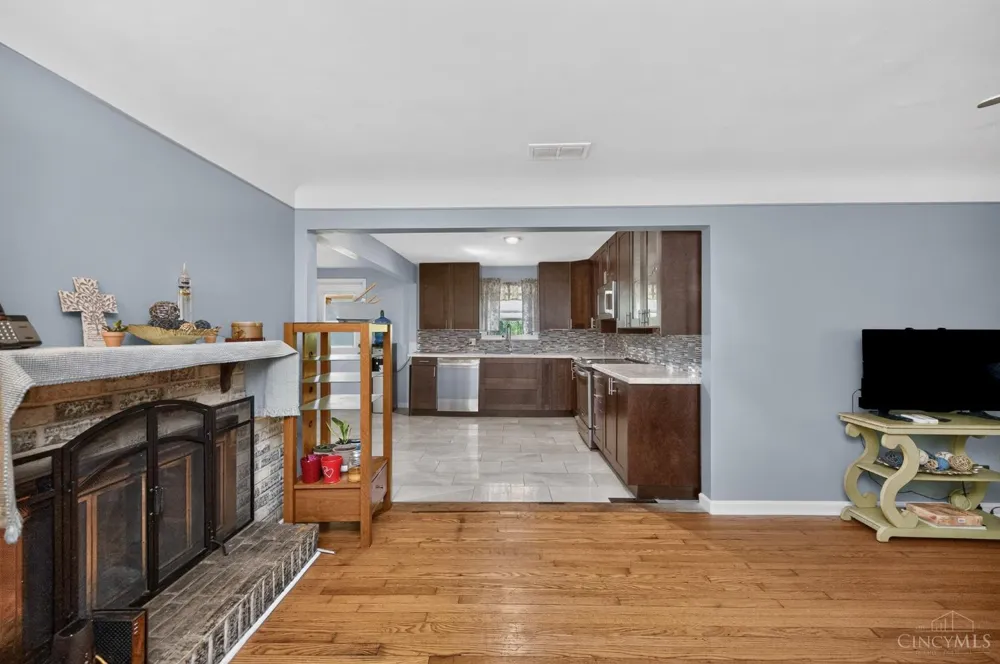 5534 Betty Lane Miami, OH 45150