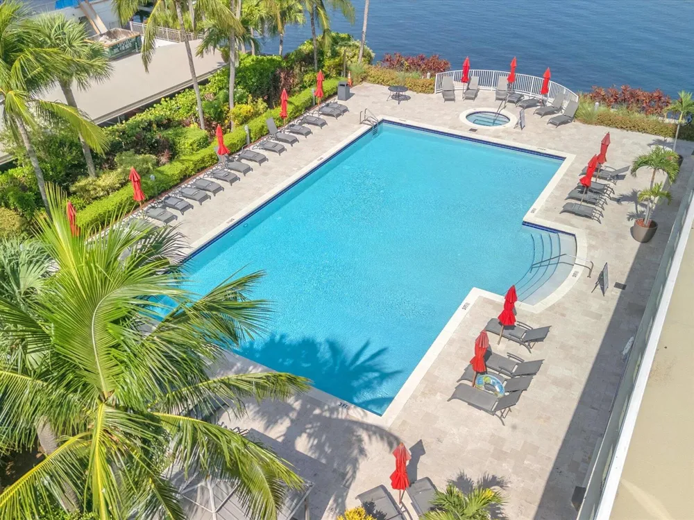 18100 Bay Road #707 Sunny Isles Beach, FL 33160