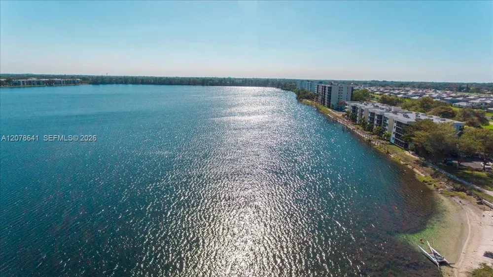 110 Lake Emerald Dr #403 Oakland Park, FL 33309