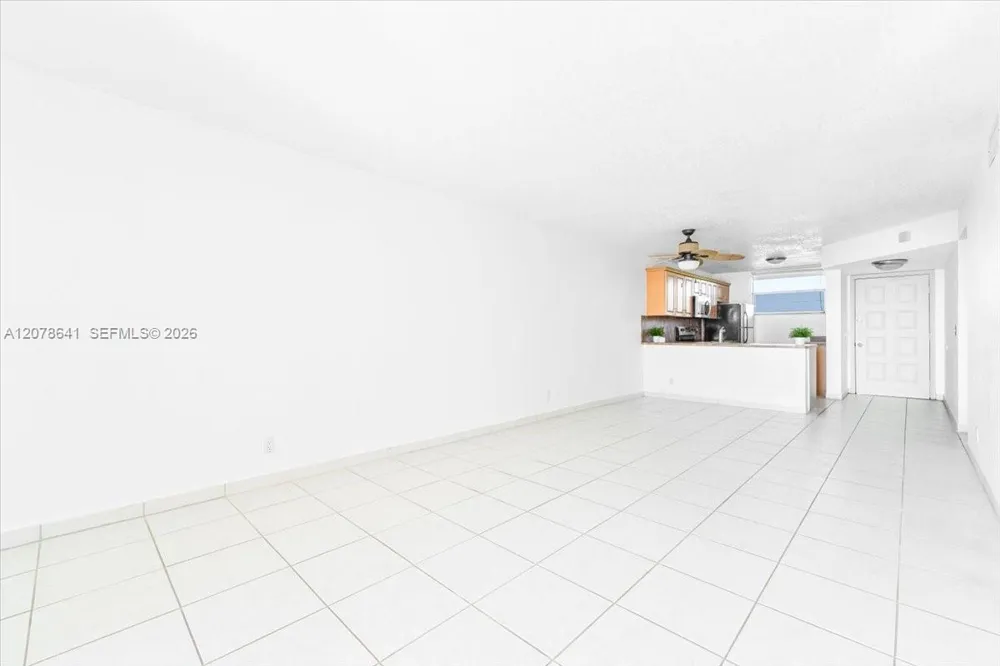 110 Lake Emerald Dr #403 Oakland Park, FL 33309