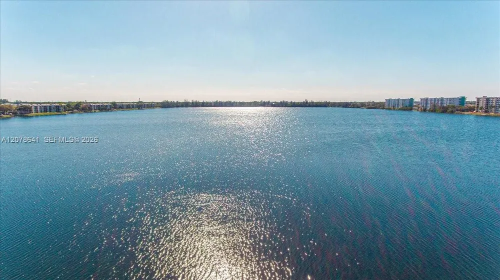 110 Lake Emerald Dr #403 Oakland Park, FL 33309