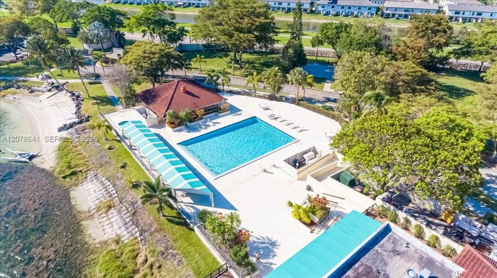 110 Lake Emerald Dr #403 Oakland Park, FL 33309