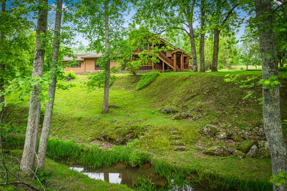 1898 Kimsey Dairy Road Turtletown, TN 37391
